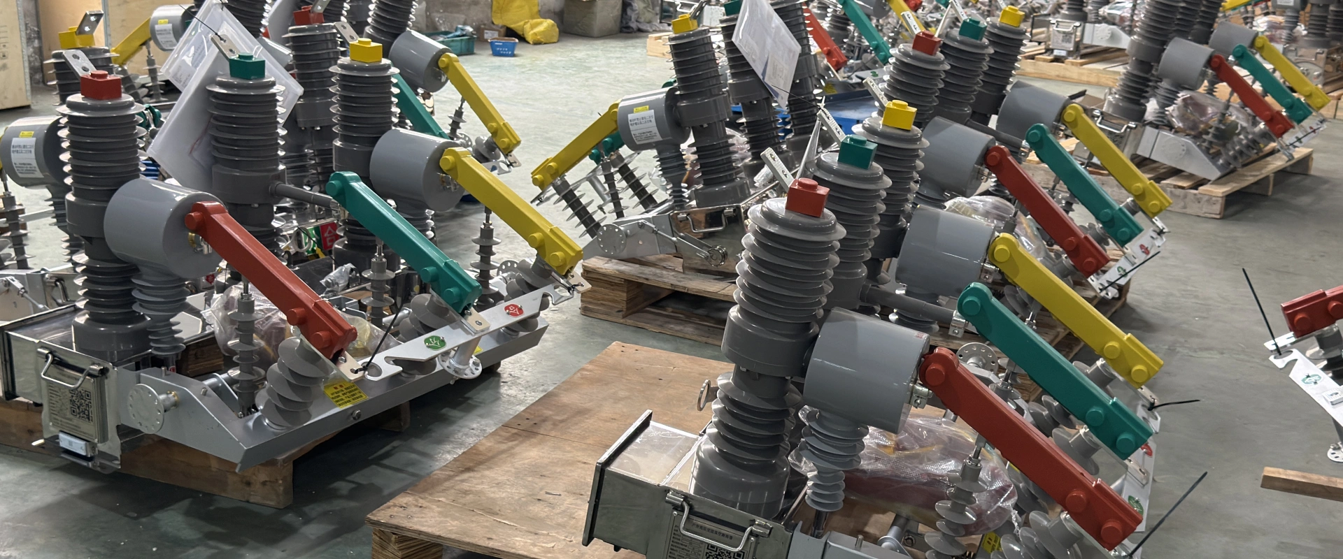 Outdoor Vacuum Circuit Breaker for Reliable Grid Protection